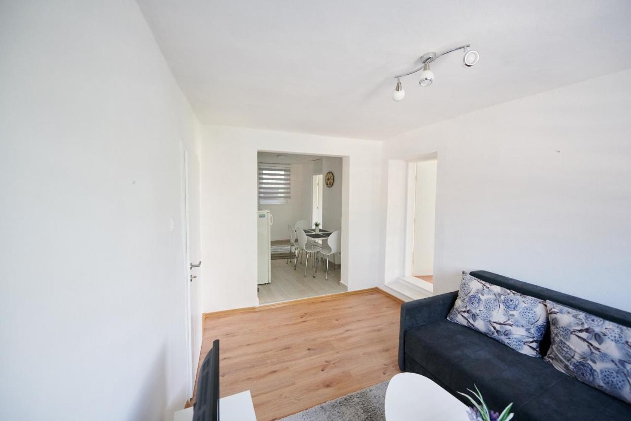 Lovely House Apartment Σαράγεβο Εξωτερικό φωτογραφία