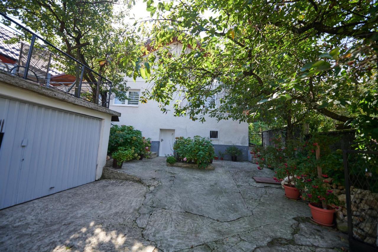 Lovely House Apartment Σαράγεβο Εξωτερικό φωτογραφία